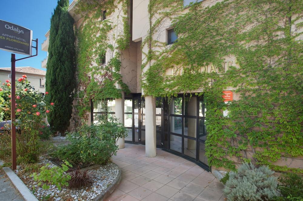 Appart Hotel Odalys City Aix En Provence Les Floridianes Aix-en-Provence Eksteriør billede