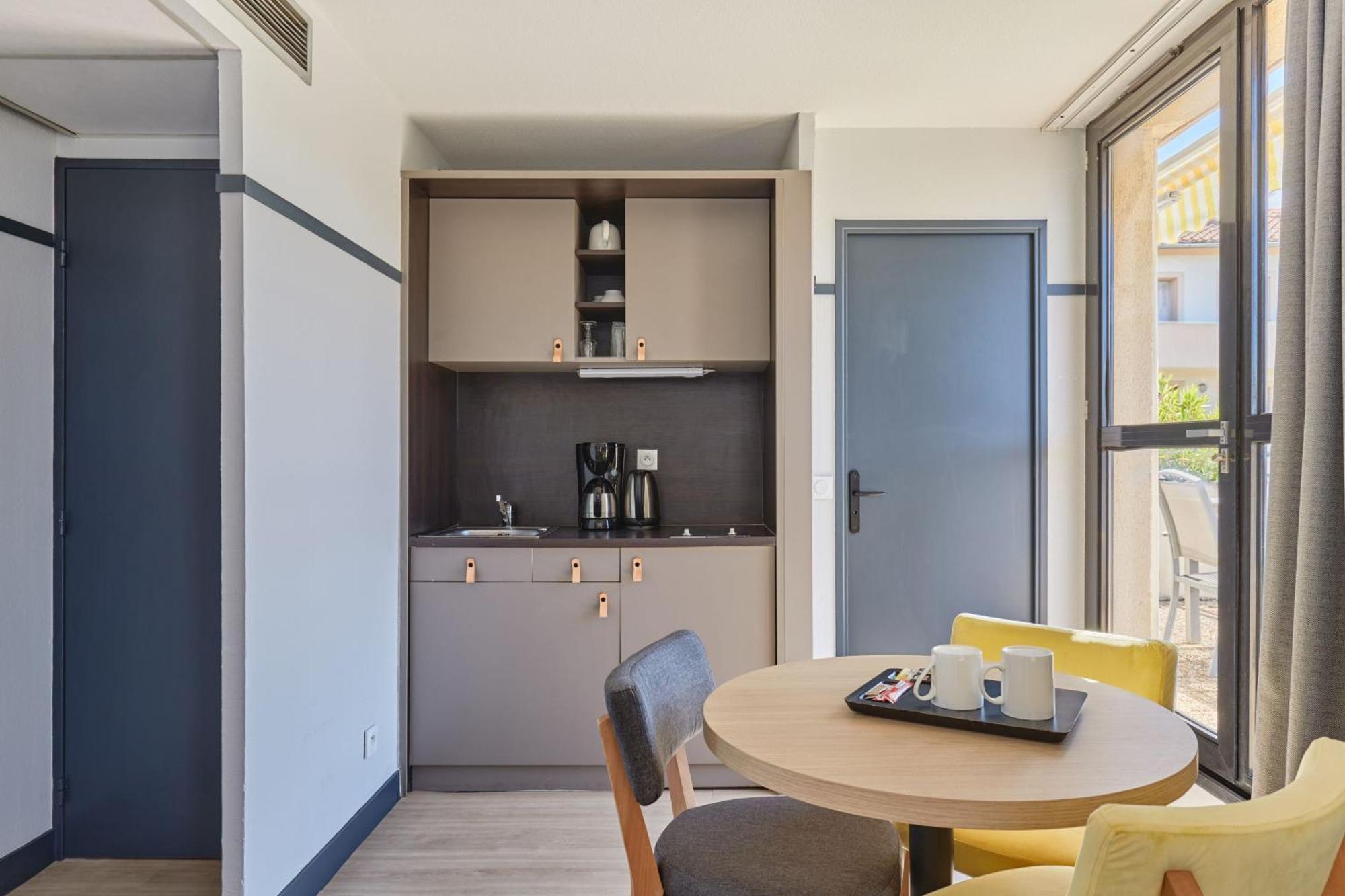 Appart Hotel Odalys City Aix En Provence Les Floridianes Aix-en-Provence Eksteriør billede