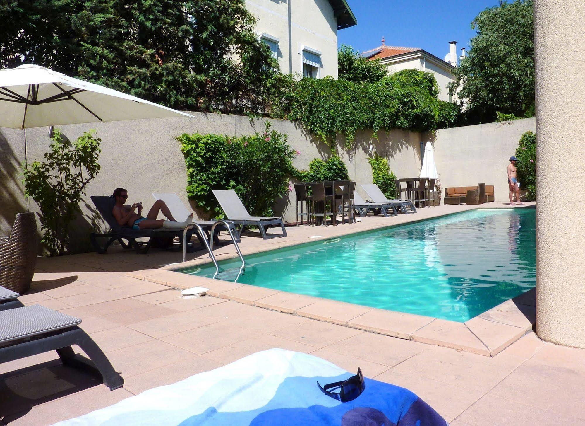 Appart Hotel Odalys City Aix En Provence Les Floridianes Aix-en-Provence Eksteriør billede